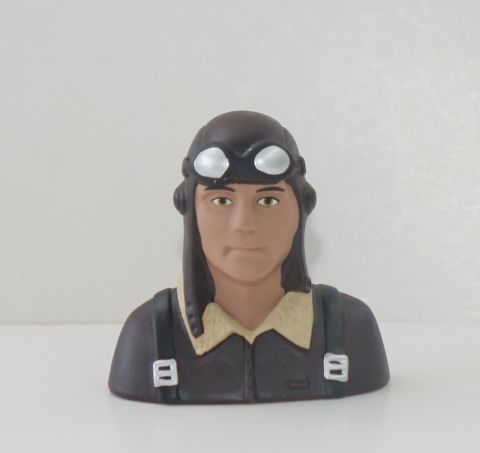 Pilot bemalt braun, 1:7